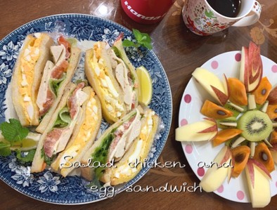 サラダチキンと卵のトーストサンドの写真