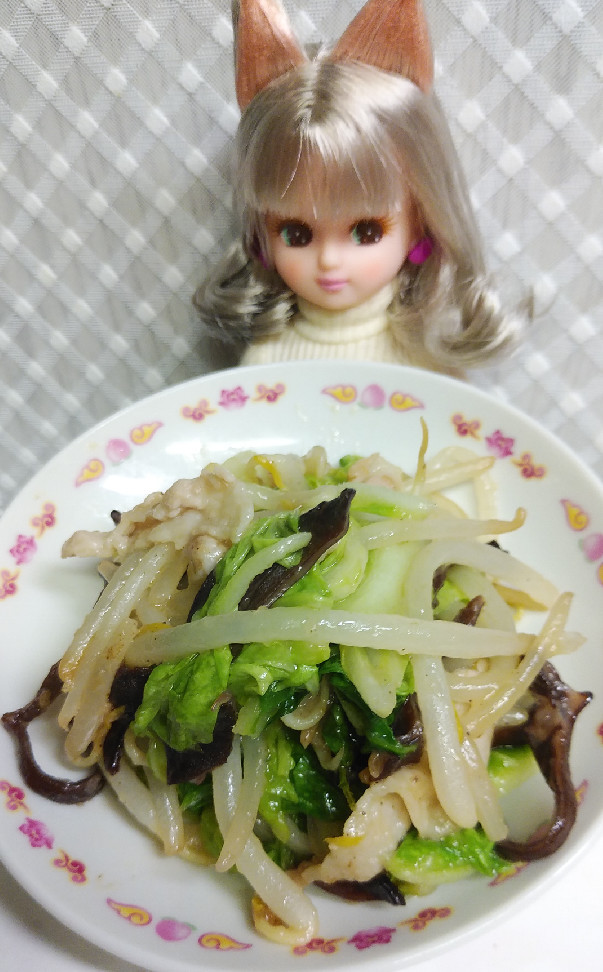 リカちゃん♡唐揚げ粉で白菜もやし野菜炒めの画像