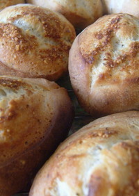 バジルと粉チーズのパン・・・天然酵母パン