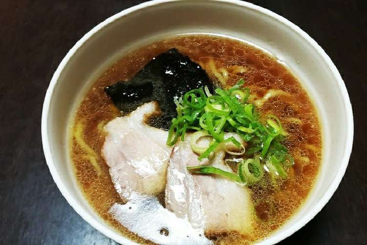 昔ながらの醤油ラーメン 本格派 無化学調 レシピ 作り方 By コオロギおじさん クックパッド 簡単おいしいみんなのレシピが364万品