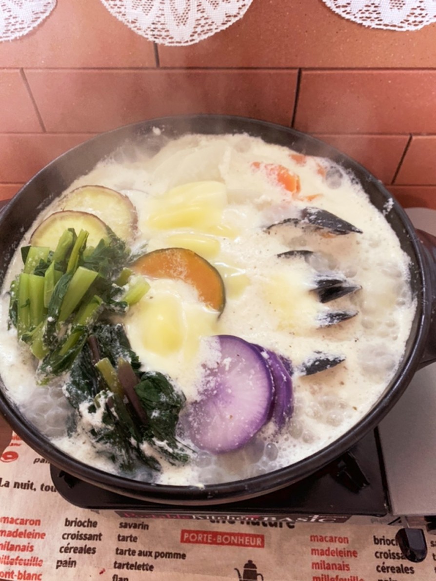 クリーミー洋風チーズフォンデュ鍋のスープの画像