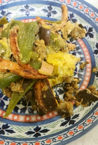 ハムと野菜と卵の炒め物＆ナメコの味噌汁