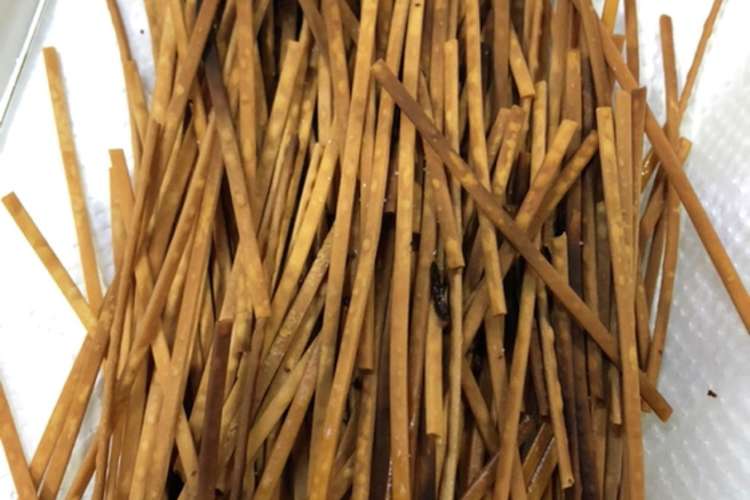 自宅の乾麺で揚げ麺 レシピ 作り方 By Cこくまろ クックパッド 簡単おいしいみんなのレシピが350万品