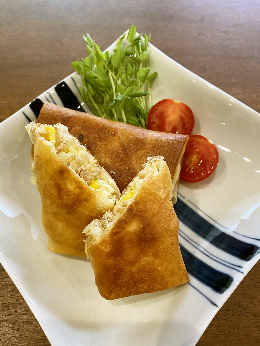 ほぐしぶり入りポテト春巻き レシピ 作り方 By 魚蔵ゑびす屋 クックパッド 簡単おいしいみんなのレシピが353万品