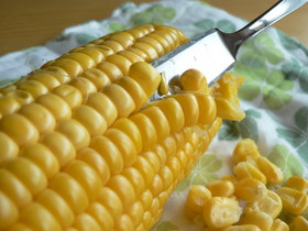 ♣歯に挟まらないとうもろこしの食べ方♣