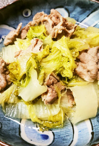 牡蠣だししょうゆで作る、白菜と豚肉の煮物