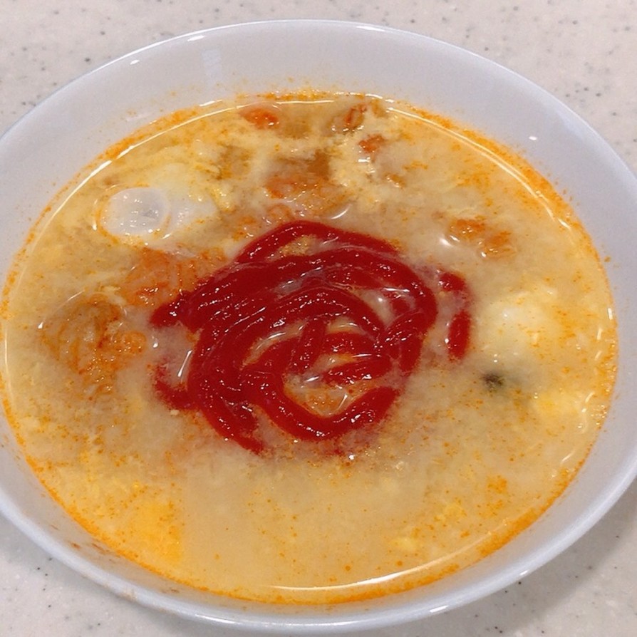 余ったチキンライスで、オムライスープご飯の画像