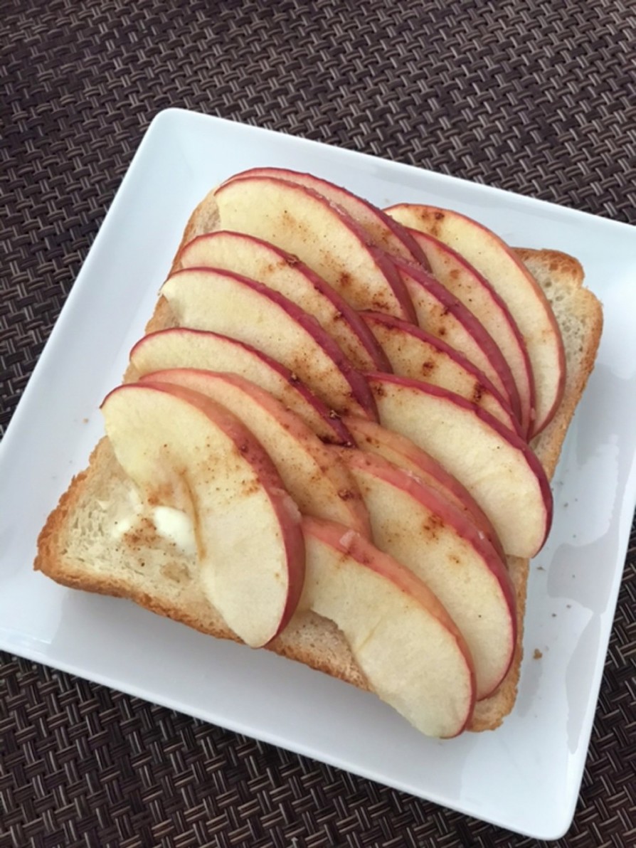 りんごトーストの画像