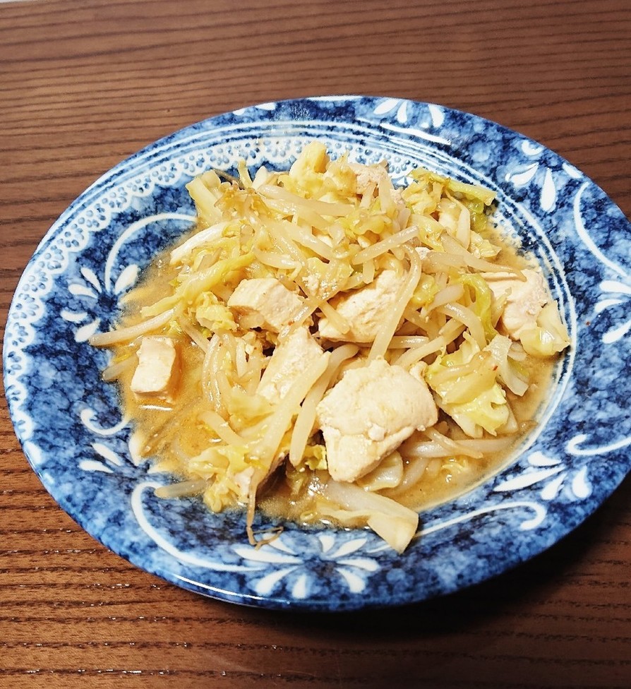 鶏野菜炒めピリ辛味噌風味の画像