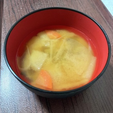 時短で簡単！麺つゆ味噌汁の写真