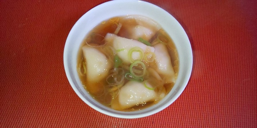 入れて煮るだけ！超簡単水餃子のスープの画像