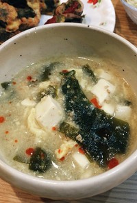 豆腐とわかめと卵の味噌スープ