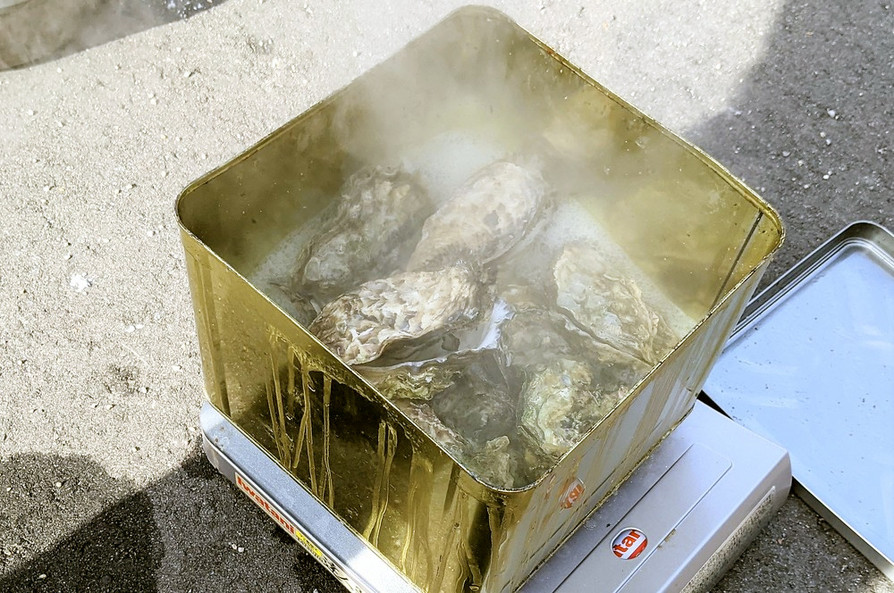 缶のまま蒸し上げる！牡蠣の　ガンガン焼きの画像