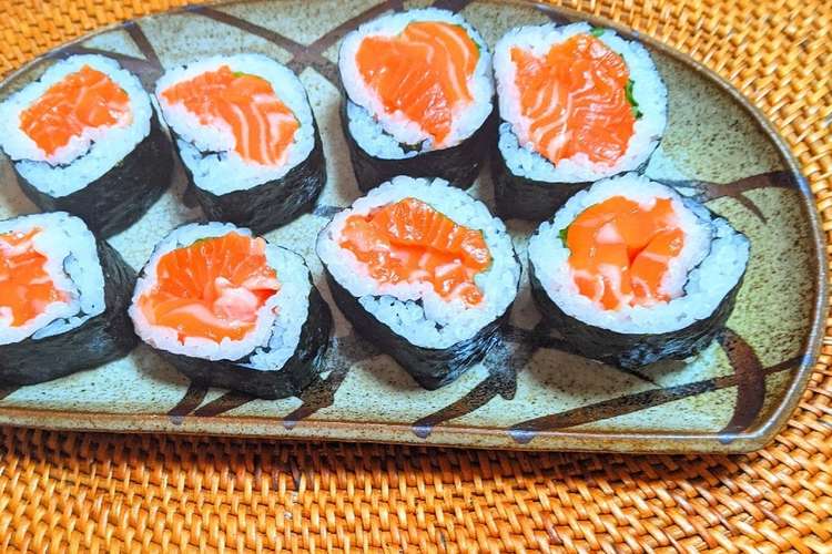 サーモンと大葉の巻き寿司 すき身 帆立 レシピ 作り方 By 春菜食堂y クックパッド 簡単おいしいみんなのレシピが377万品