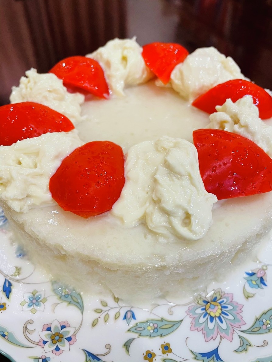 カリフラワーと豆乳でつくる誕生日ケーキの画像