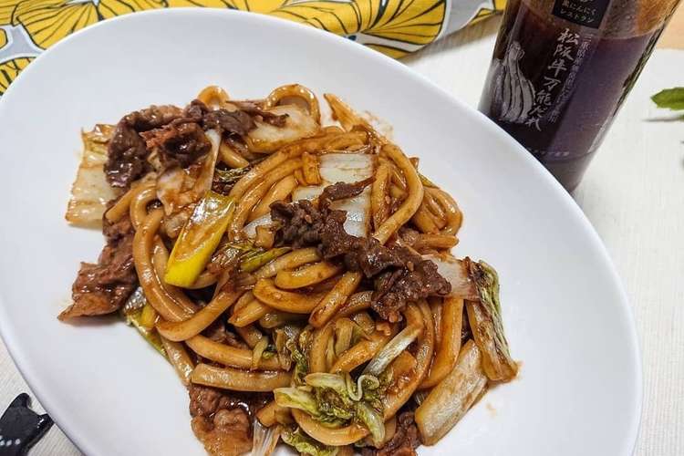 簡単 タレで作るすき焼き風焼きうどん レシピ 作り方 By Gngnsキッチン クックパッド 簡単おいしいみんなのレシピが373万品