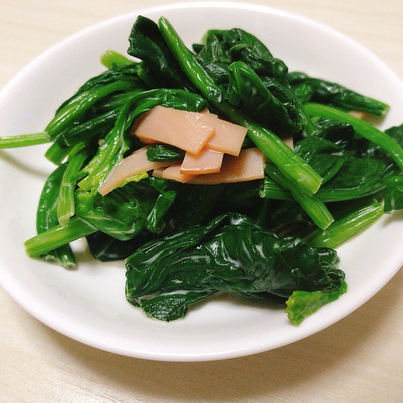 赤白ほうれん草と青ほうれん草のサラダのレシピ