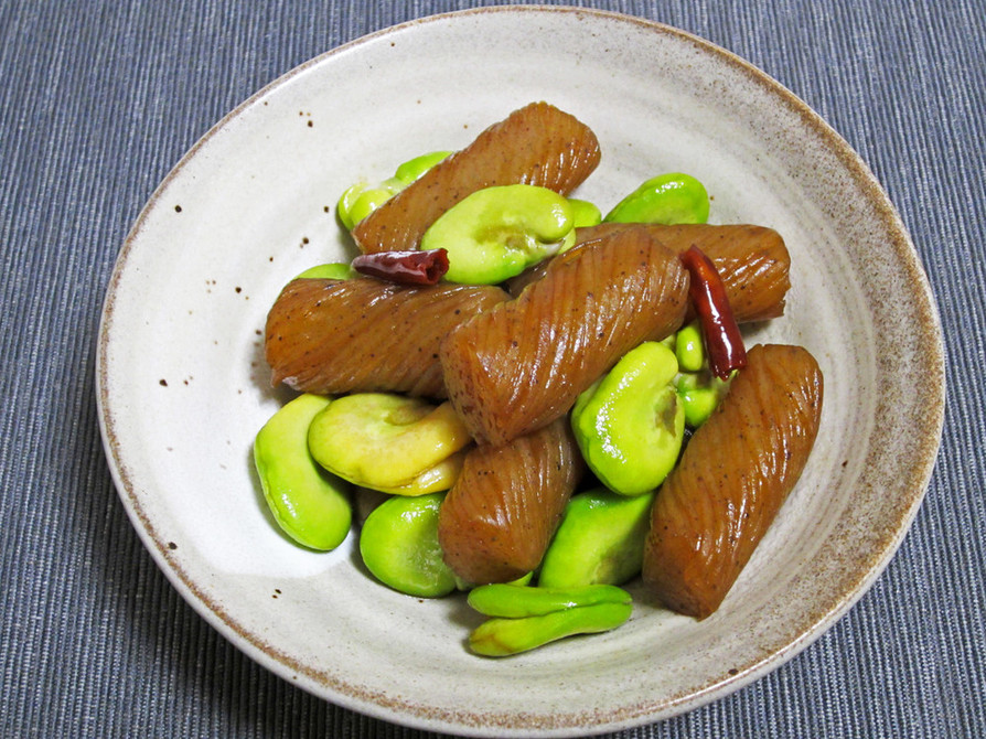 ねじり蒟蒻と空豆の甘辛煮の画像