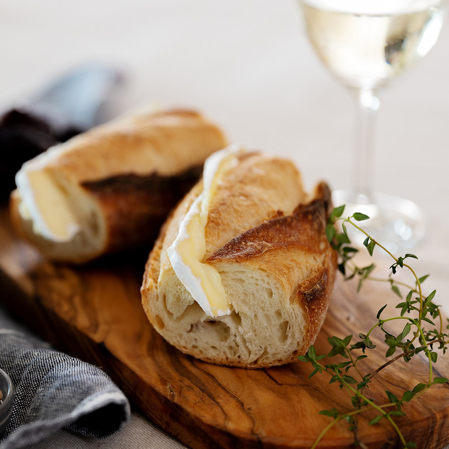 ローストグレープクロスティーニとブリーチーズのレシピ