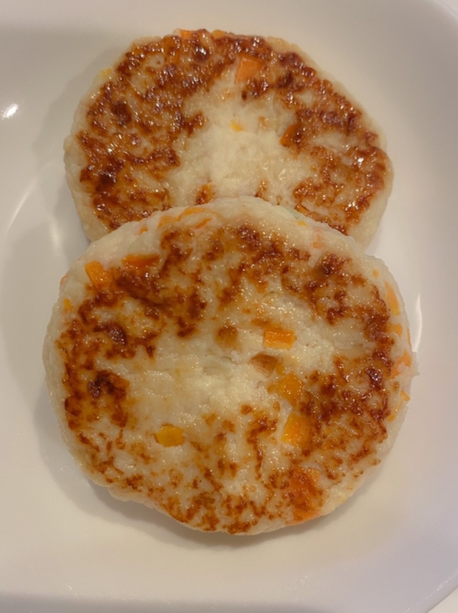 【離乳食後期】卵なしの豆腐ハンバーグ♡の画像