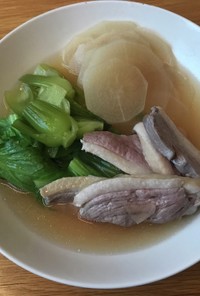 鴨と大根と青梗菜の鍋仕立て