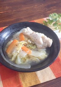 白菜は…酒でじっくり煮る！鶏手羽スープ