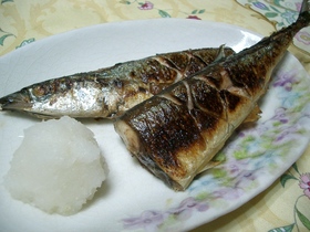 簡単!!フライパンで、さんまの塩焼き