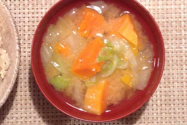 ひょうたんカボチャのほっこりお味噌汁 レシピ 作り方 By Soraのキッチン クックパッド