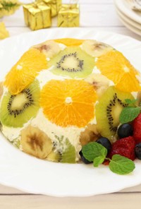 彩りフルーツのドームケーキ