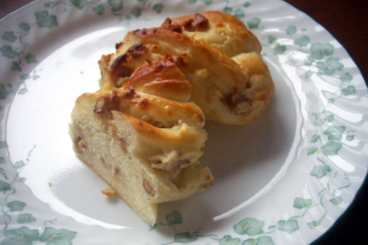 胡桃とクリームチーズの編み込みパン レシピ 作り方 By ひろぴーまん クックパッド