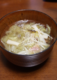 たっぷりきのこと白菜のスープ♡