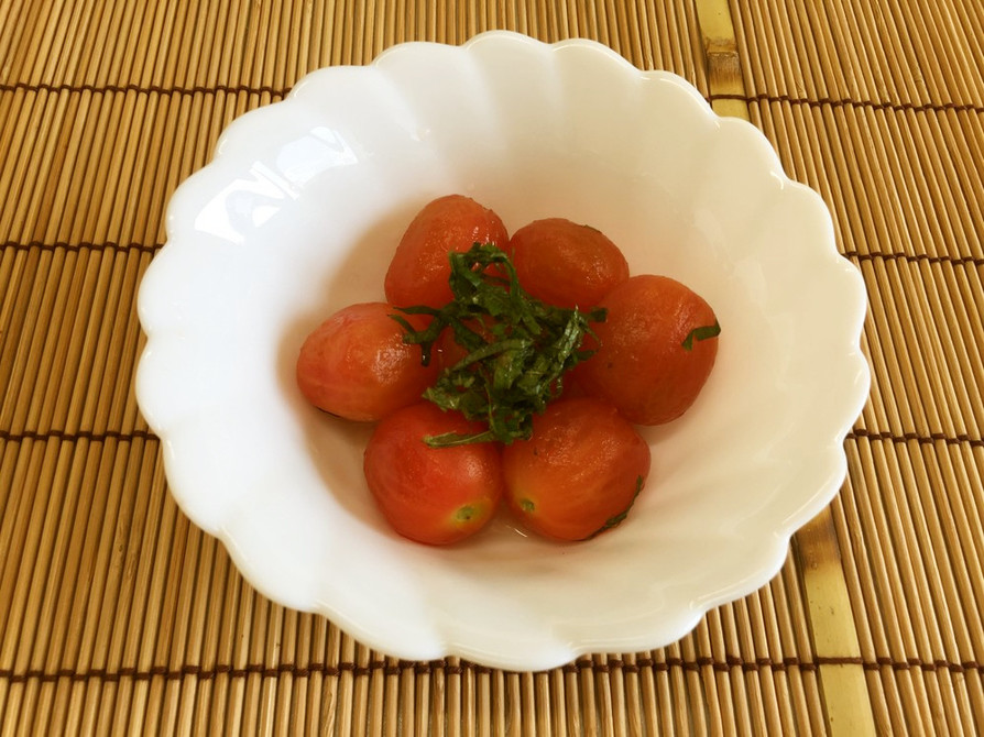 まるごと出汁トマトの画像