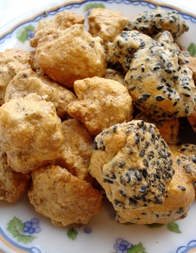 卵白1個で☆胡麻メレンゲ焼き菓子