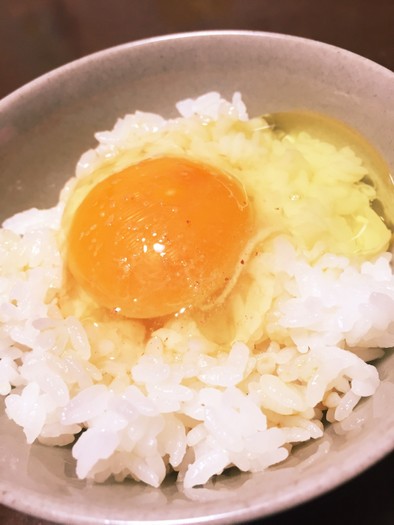 簡単！岩塩とめんつゆの卵かけご飯の写真