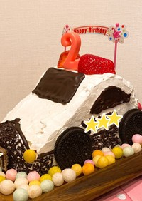 お誕生日に！かんたんパトカー立体ケーキ