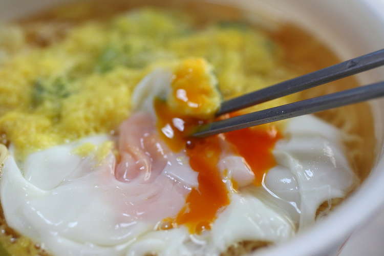 カップのチキンラーメンたまごマシマシ レシピ 作り方 By ぷらっちょ クックパッド 簡単おいしいみんなのレシピが376万品