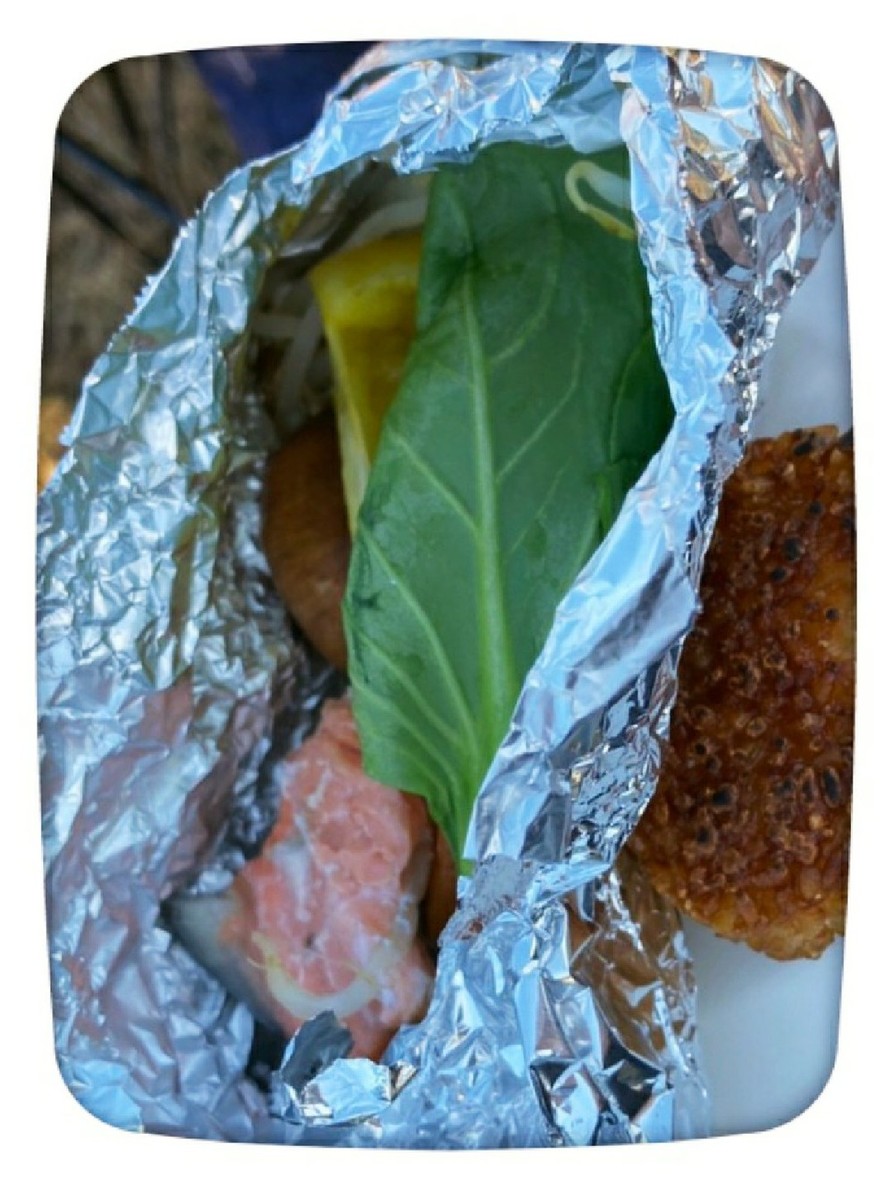 鮭と野菜のホイル包み焼きの画像