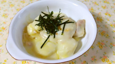 フライパン１つで鶏肉と里芋のチーズ焼きの写真