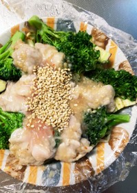 豆腐バーグ&サラダ肉味噌豚こま乗ドーム蒸