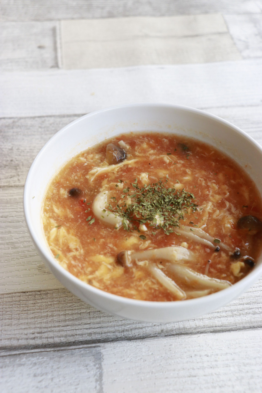 酸辣湯（サンラータン）スープの画像
