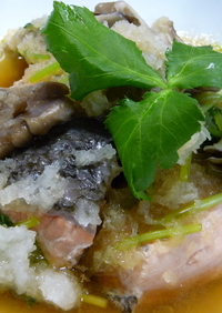 生鮭と舞茸のおろし煮