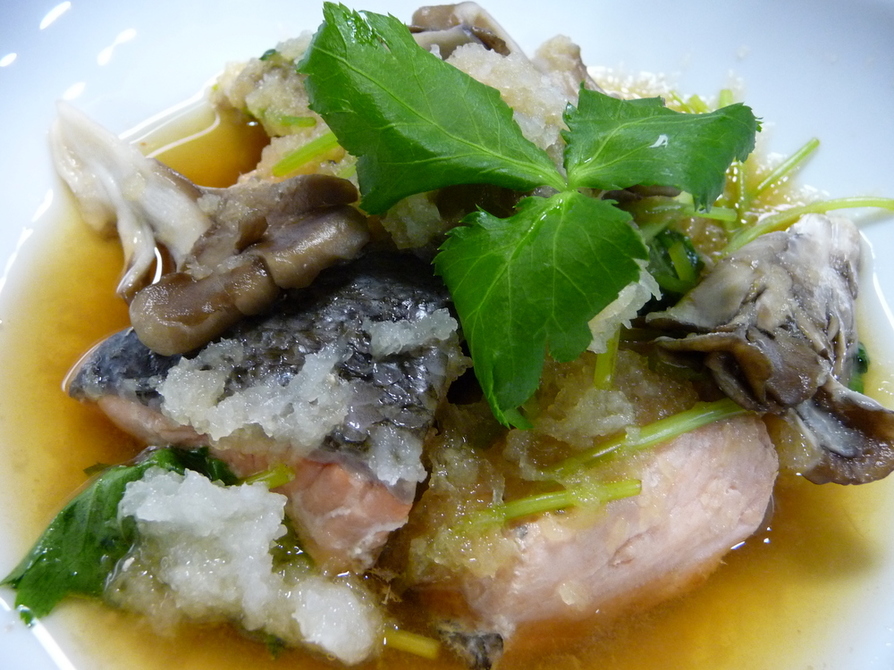 生鮭と舞茸のおろし煮の画像