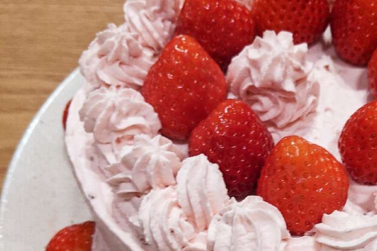 甘酸っぱいいちご生クリーム レシピ 作り方 By よも家 クックパッド 簡単おいしいみんなのレシピが352万品