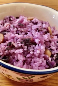 紫キャベツ炊き込みご飯(洋風)
