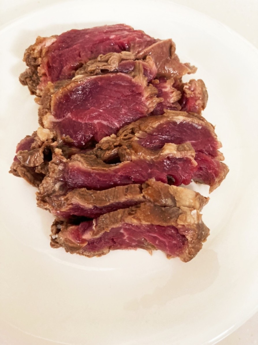 ペッパーをまぶしたローストビーフのレシピ