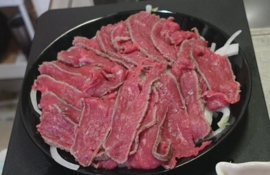 牛肉のタタキの写真