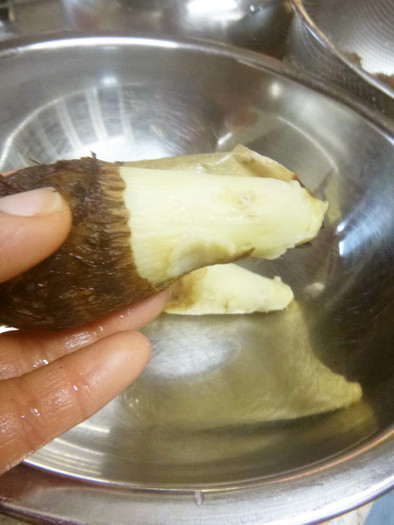 簡単に♬♪　里芋の皮むきの写真