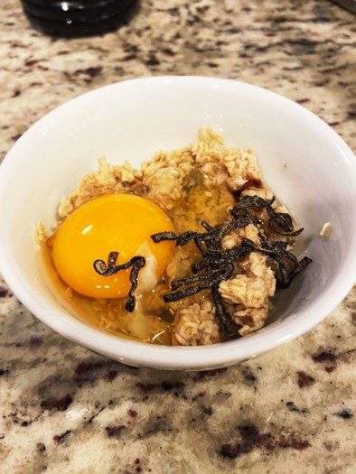 健康朝食に:TKO(卵かけオートミール)の写真