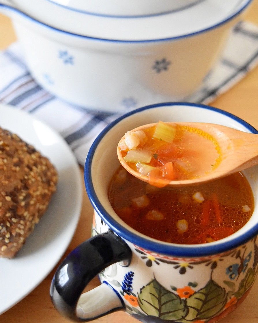 セロリとトマトのスープの画像