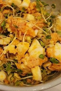 ブロッコリースプラウトと卵のサラダ